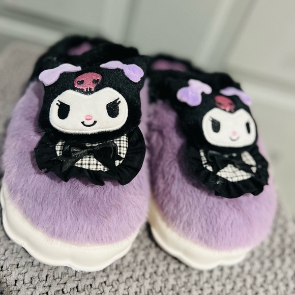 New Sanrio KUROMI size 7 BLACK PURPLE COLOR SO SOFT - Picture 2 of 11